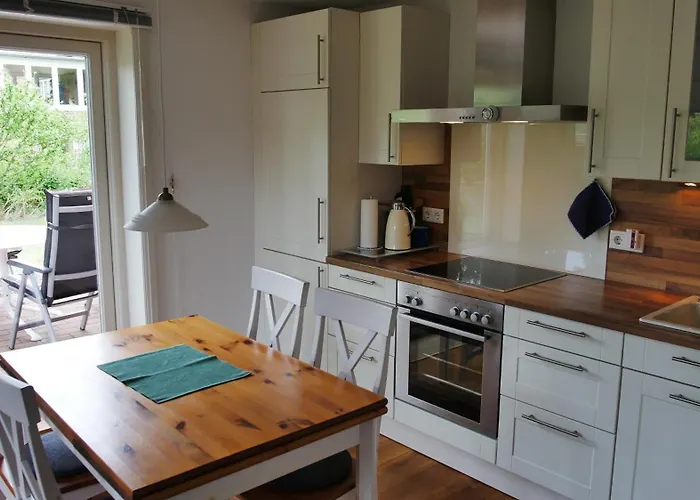 Semesterbostad Haus Anna *