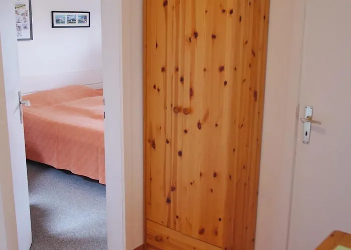 Semesterbostad Haus Anna *